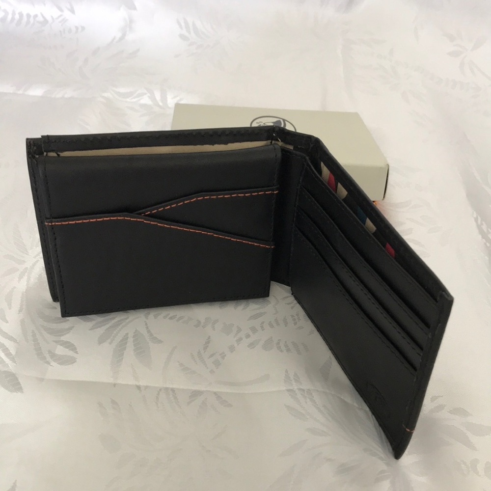 NWOT  - Quick Silver genuine leather wallet